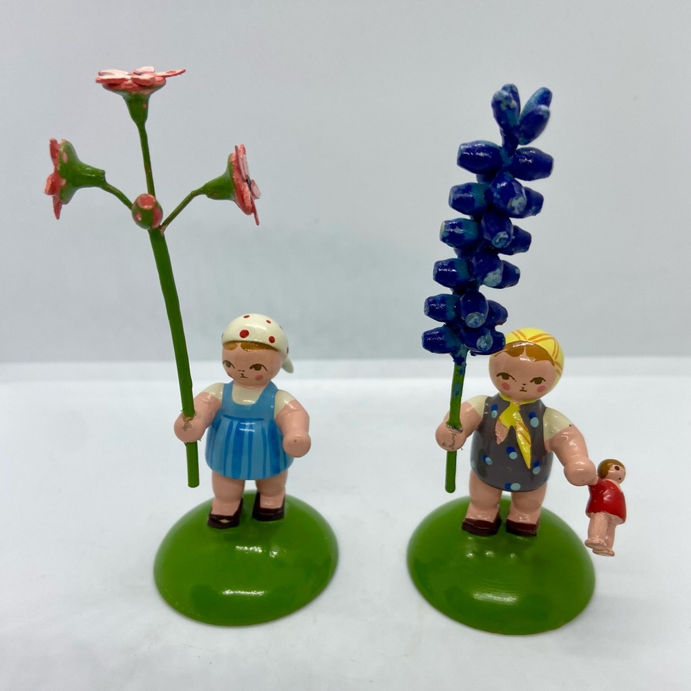 Vintage Erzgebirge Children Blumenkinder Flower Girl Figurines Weha Kunst Doll